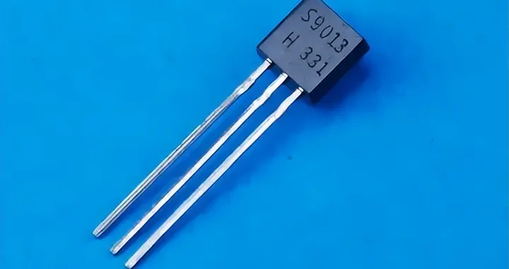 LED和三极管引脚傻傻分不清，接错就冒烟，怎么破？