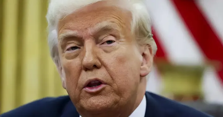 中国深夜得到消息，特朗普暴怒！美媒纳闷：中国为何如此淡定