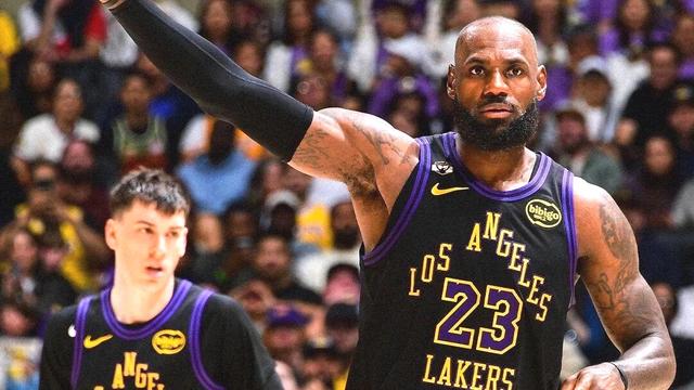 每日篮球：事实证明湖人狂胜太阳，詹姆斯率