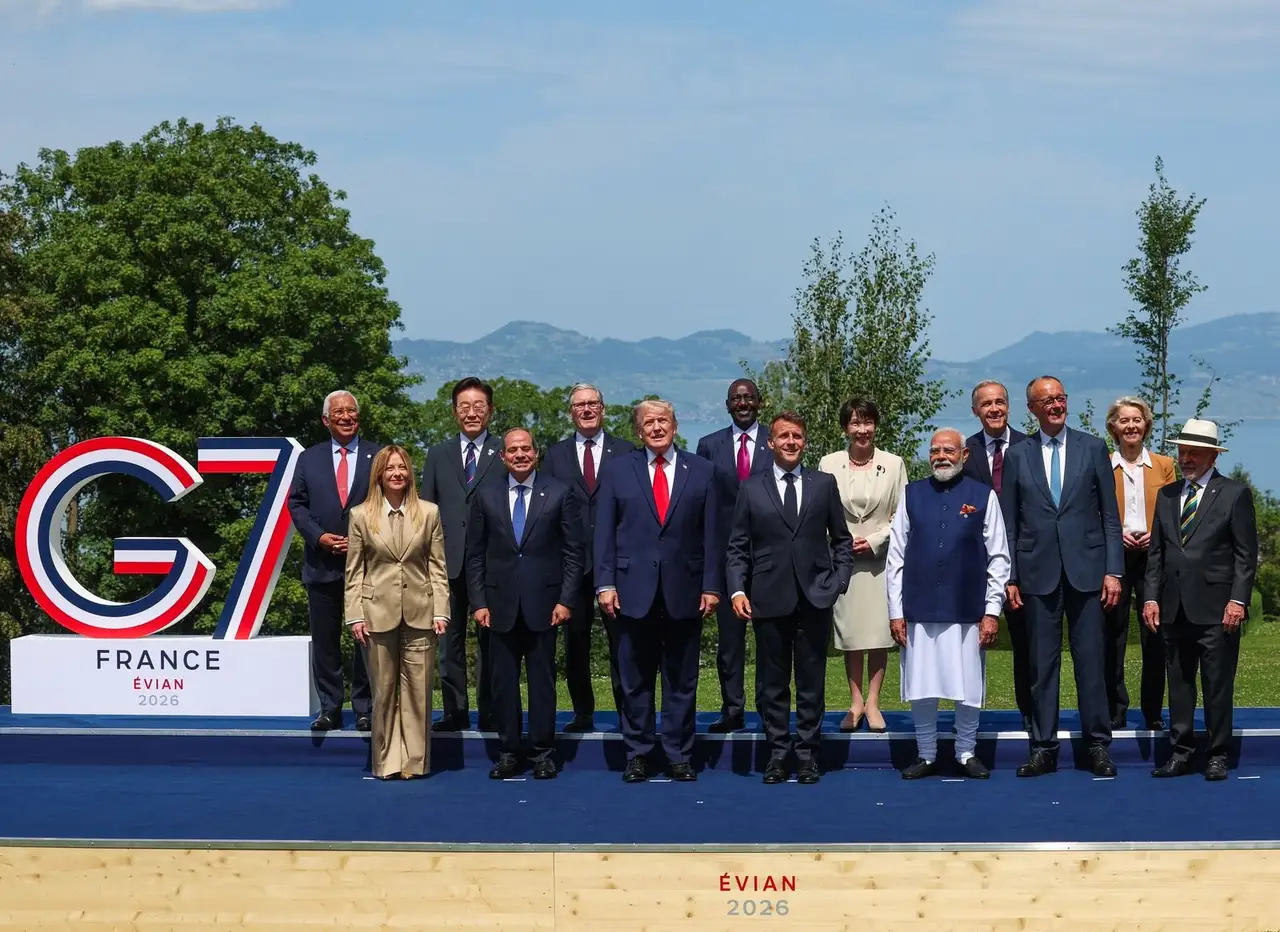 G7峰会又炒作涉华议题了，说什么“不允许改变台海现状”，反映了七国骨子...