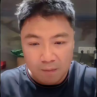 瞳叔捏影儿：“谁买张雪机车谁就死！”曾经