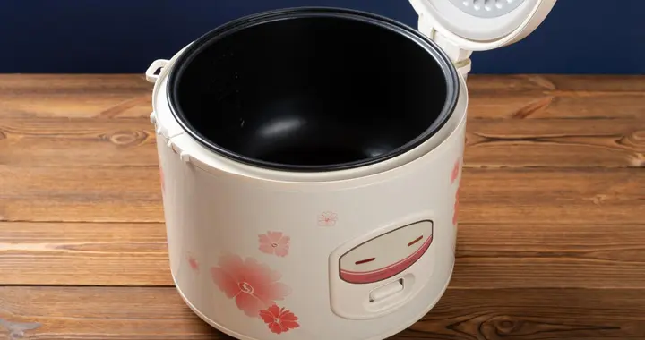 家里电饭煲赶紧查！这2种习惯致病致癌，很多人还不知道