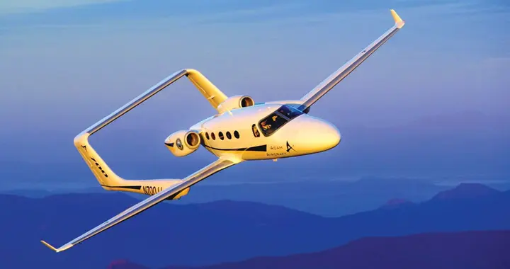 双尾喷气公务机——亚当 A700