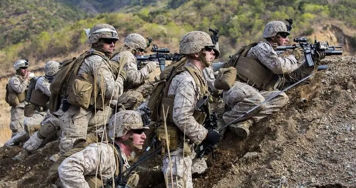 试探中国战备？美军F16大年初二搞偷袭，被中国空军拦截在黄海