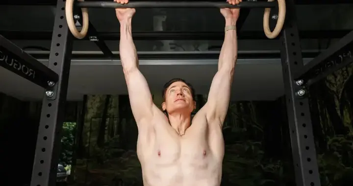 美国抗衰明星成立了一个“不死教”，回应AI时代的生存问题