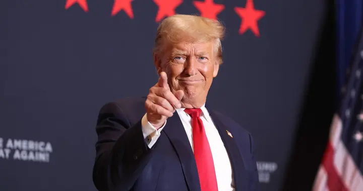 3国紧急撤离！伊朗刚喊话封锁海峡，美军为何按兵不动？