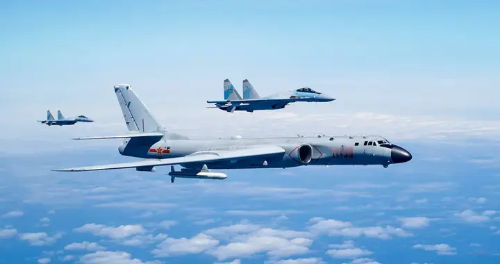 菲律宾划定演习区域，闯入者后果自负？轰-6K编队携实弹反制挑衅