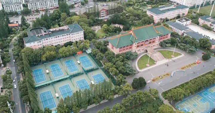 真香变踩坑！全网吐槽最多的10个大学专业，看似热门实则巨卷