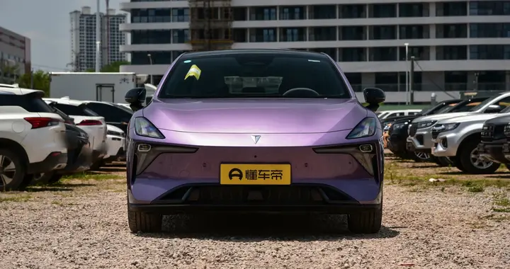 深蓝L06 560 Max，12万级纯电轿跑，把驾控、续航、舒适全拉满！