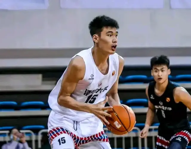 福建队再次抽中状元签，上个状元已经离开CBA，这次会选谁呢