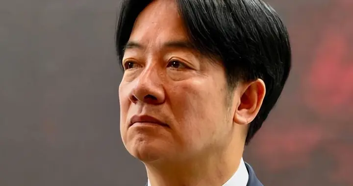 赖清德公开叫板，妄称绝不投降！解放军重拳出击，官宣重大消息
