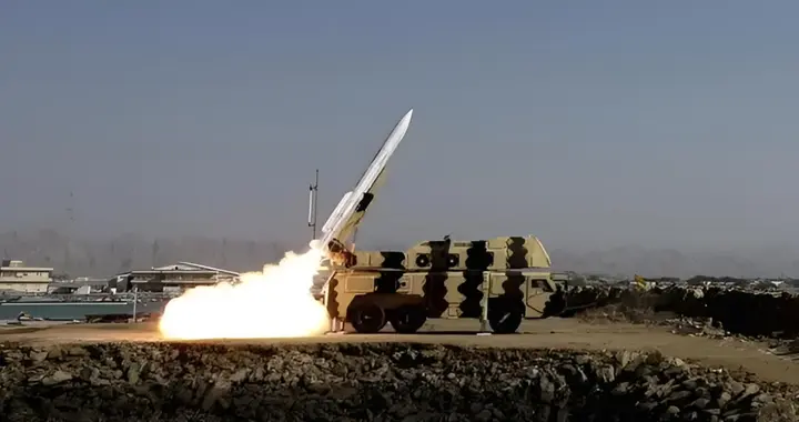 公然碰中国红线？美以炸一带一路咽喉，伊朗万弹齐发反击