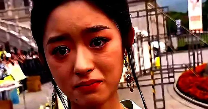 天道好轮回！“耳环姐”黄杨钿甜新剧扑街，张萌直播卖惨颜面尽失