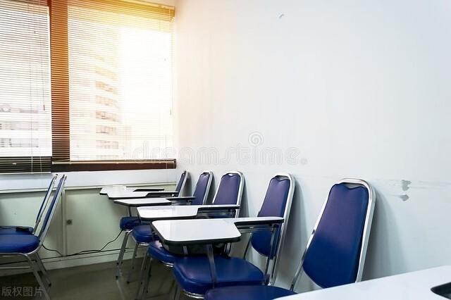 应届生打死别去教培！离职教师曝3大黑幕，90%人不知！​