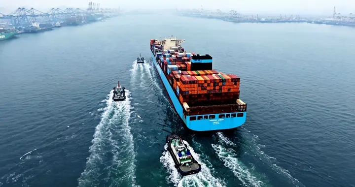 滞留中国巴拿马船暴涨3倍，每天要交几十万，船东想换船籍保平安