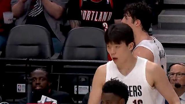 体育课代表：来了来了，开拓者在胜局已定的