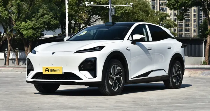 不吹不黑！深蓝S07 AI激光版：800V+激光雷达+FSD悬架，带劲不