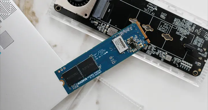 告别高温高价！铠侠VD10实测：普通人也能用的亲民PCIe5.0固态