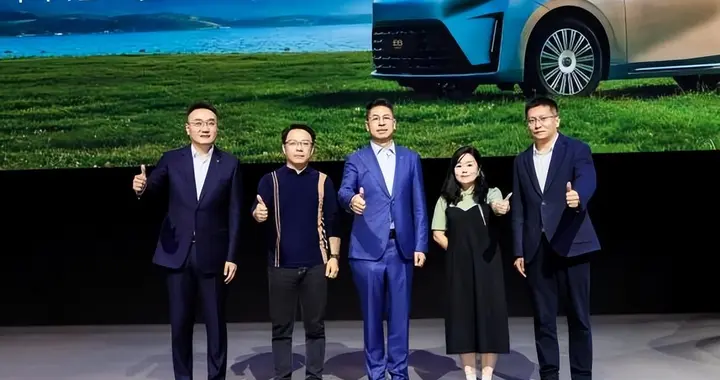 从MPV世家到越野拓新，广汽传祺全新“战略图”首次亮相