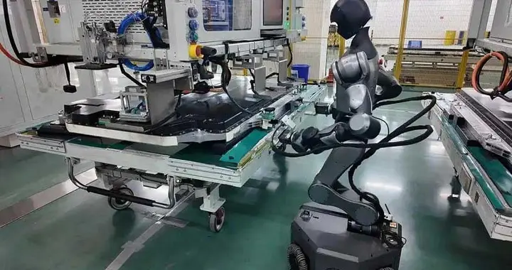 全球首条！宁德时代“小墨”人形机器人动力电池产线投产，颠覆传统制造模式