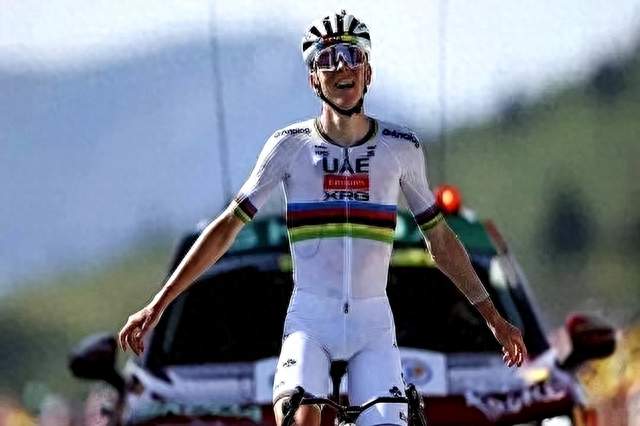 环法自行车手身体体格都是怎样的？比普通骑友身体素质强在哪？