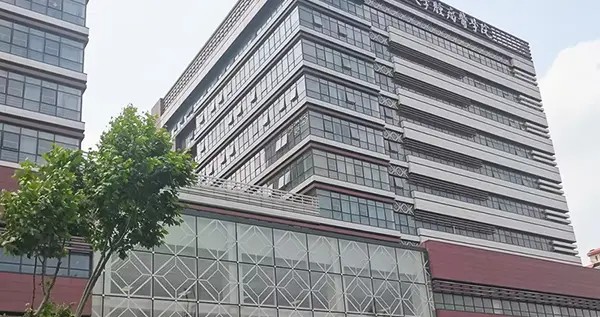双能X射线骨密度仪在首都医科大学附属北京世纪坛医院投入使用