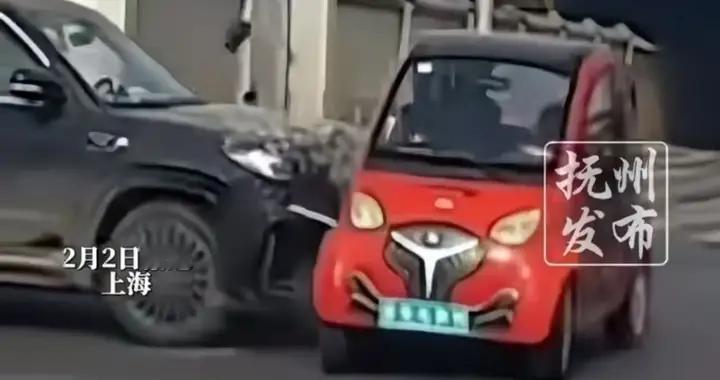 “闯红灯的老头乐”引发的赔偿风暴：70万索赔背后的社会反思