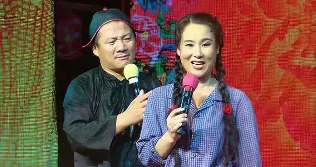 王小华账号被封，女儿证实此事，父亲谢广坤，被推上风口浪尖