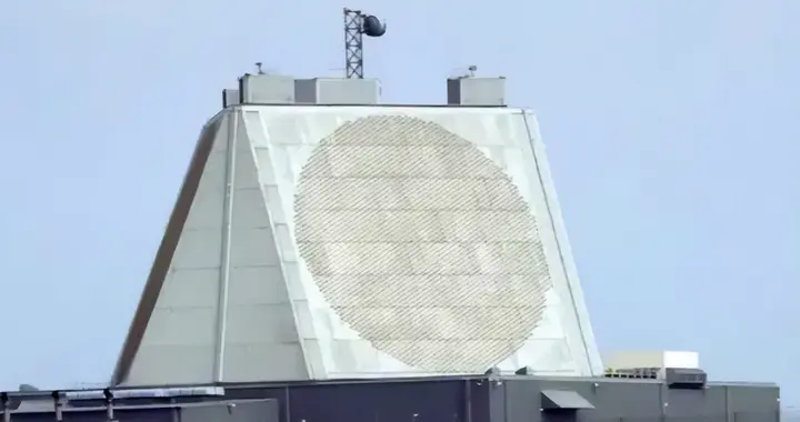 伊朗反击有多狠？导弹精准暴击，美以防空网遭重创，以色列陷困境