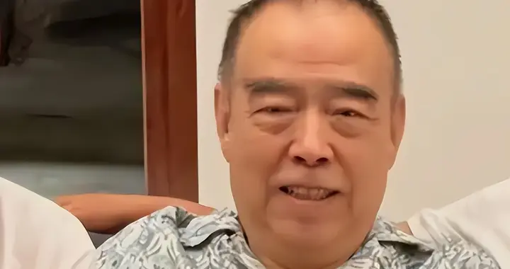 钱再多有什么用？谢贤刚去世没几天，陈凯歌走路摇晃身体也出问题