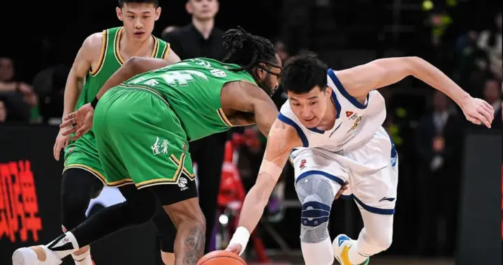 谁注意到，广厦一人拒绝与布朗击掌，这是为啥？没布朗你哪有冠军