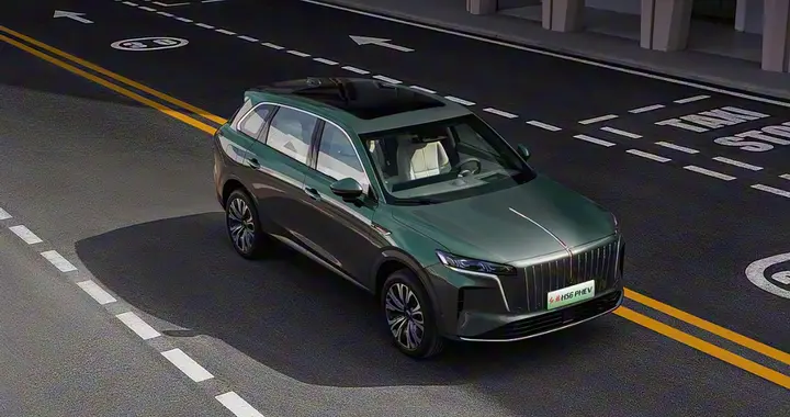 配四驱且纯电续航210km，20万预算能拿下，方程豹钛7遇到劲敌？