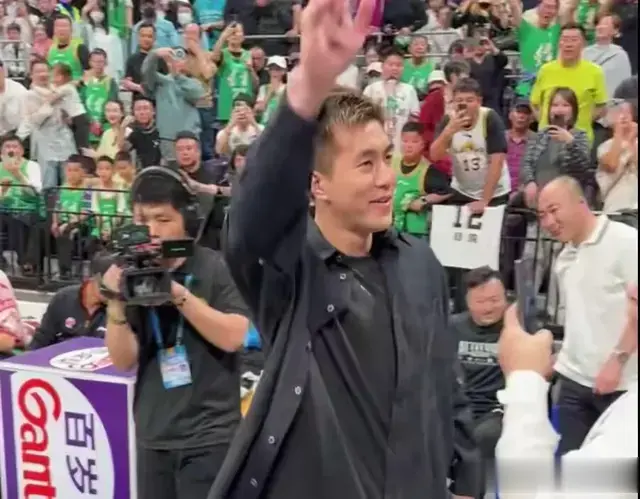 郭艾伦回归故地辽篮却惨败！提前暗淡离场引关注