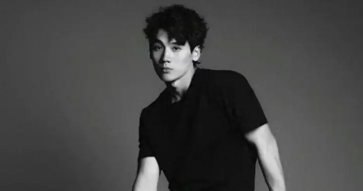 手伸进裤子算什么？男星再爆猛料，被要求看他下体私密部位！