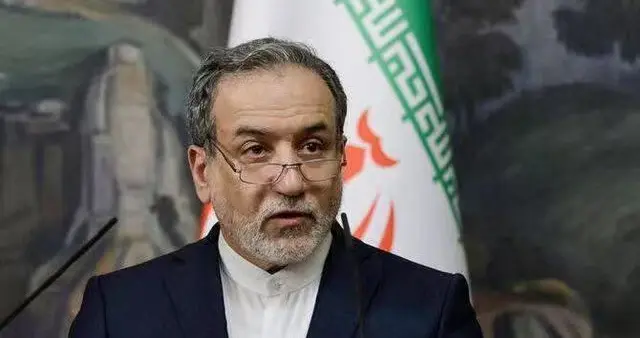 不再给美国留面子！伊朗下定决心，亮出超级武器，炸平整片营房