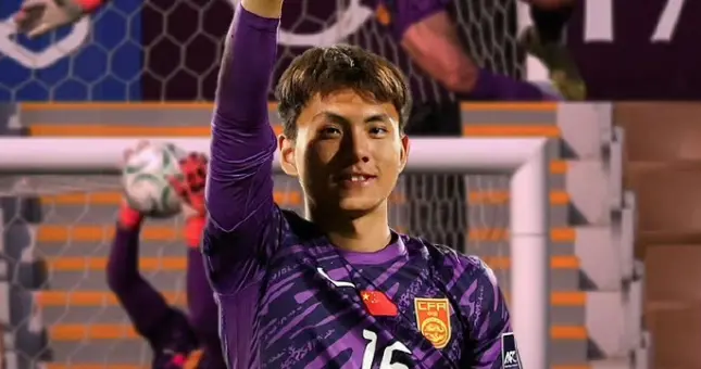 李昊用血性撕碎"国家队魔咒"，这届年轻人能救中国足球吗？