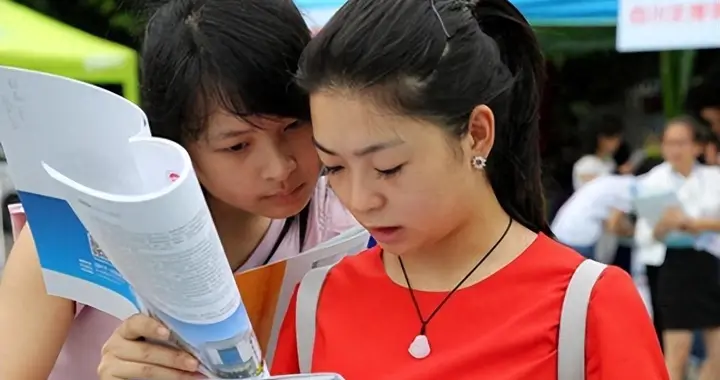 大学毕业后才发现，“文科生”和“理科生”的差距，不只是工资