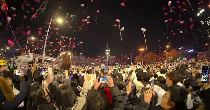 跨年感悟！气球将会变少，我们也会变老！但孩子何时才能长大？