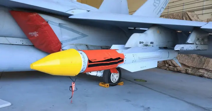 早有预谋：AIM-174B空空导弹非应急挂F/A-18，射程或>460公里