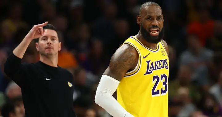 徐静雨:雷迪克让詹姆斯背锅 这又不是他的锅 是东契奇的问题！