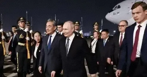特朗普刚走，普京到访！还有五国政要密集访华，世界格局或将重塑