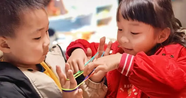 翻花绳，记忆里那段指尖缠绕的美好旧时光