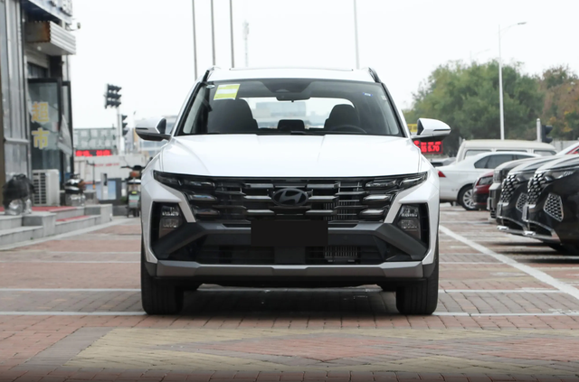 搭载1.5T+8AT，新款北京现代途胜L将于11月26日上市，竞争CR-V