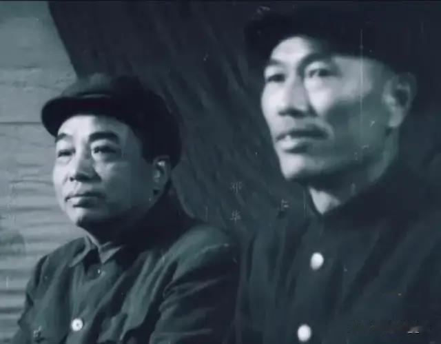 1979年邓华因病住院，浦安修特意前来探望：这是彭总叮嘱留给你的