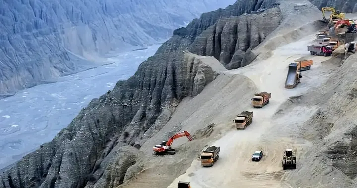花费数百亿打通的天山隧道，为什么非要建？