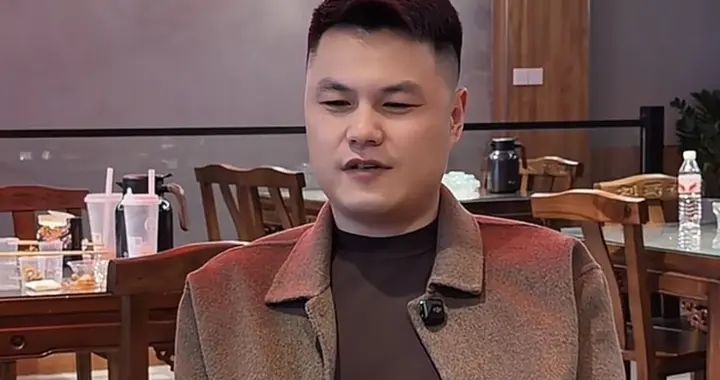 临沂烤鱼店后续 烤鱼店火了 母女俩在当地餐厅多次出现 还曾经要钱