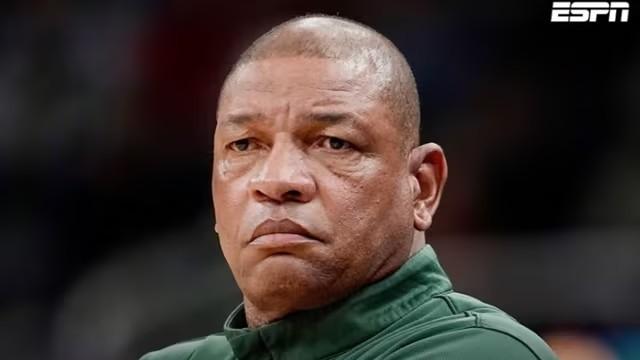 娱乐体育是一家：官宣：里弗斯下课！雄鹿三