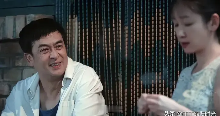 尽管胡三元很讨喜，但他就像一匹“野马”，非要等他到老才能嫁