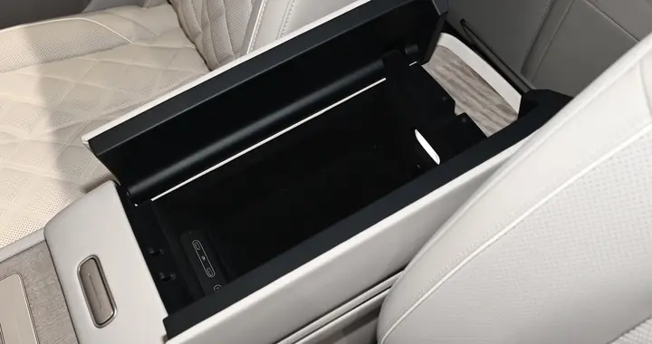 40万级纯电豪华大三排SUV，蔚来全新ES8是怎样的存在？