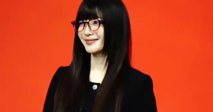 39岁江疏影新形象，才明白胡歌分手太正确，杜江也幸好被拒绝了